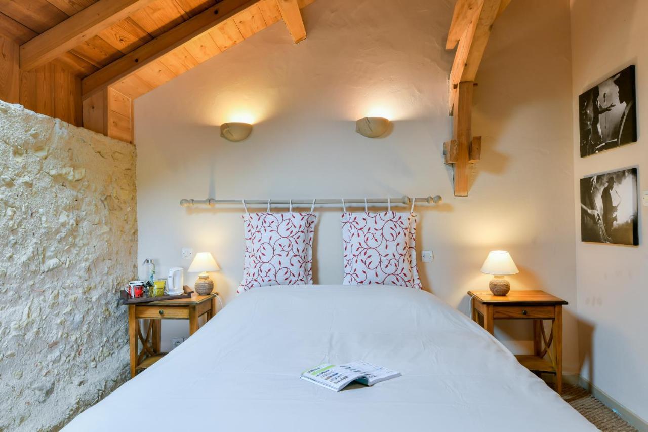 Logis Le Relais Du Bastidou Beaumarches Exterior foto