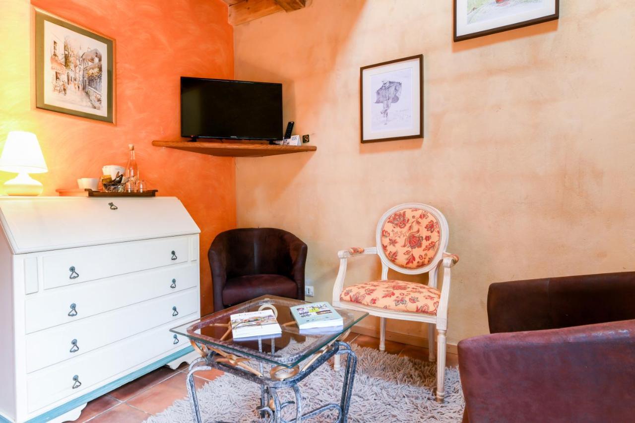 Logis Le Relais Du Bastidou Beaumarches Exterior foto