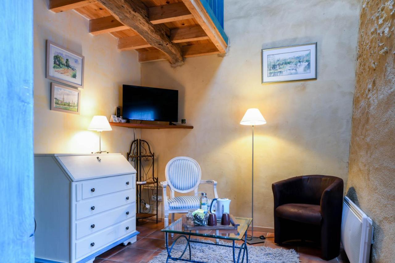 Logis Le Relais Du Bastidou Beaumarches Exterior foto