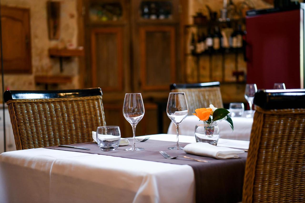 Logis Le Relais Du Bastidou Beaumarches Exterior foto