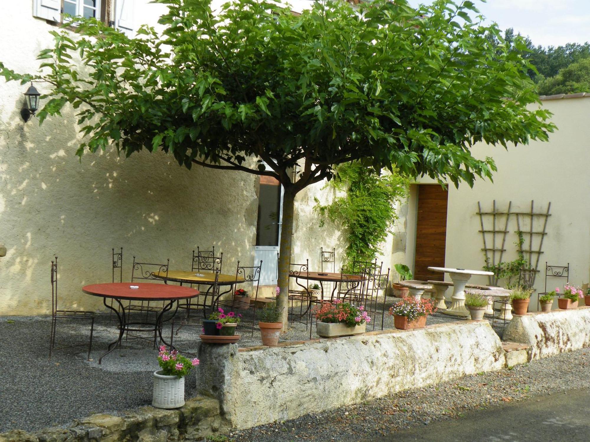 Logis Le Relais Du Bastidou Beaumarches Exterior foto