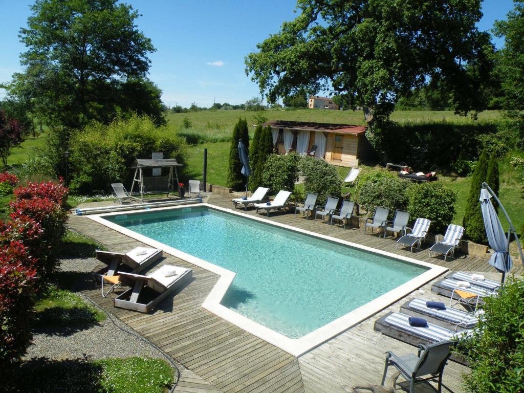 Logis Le Relais Du Bastidou Beaumarches Exterior foto