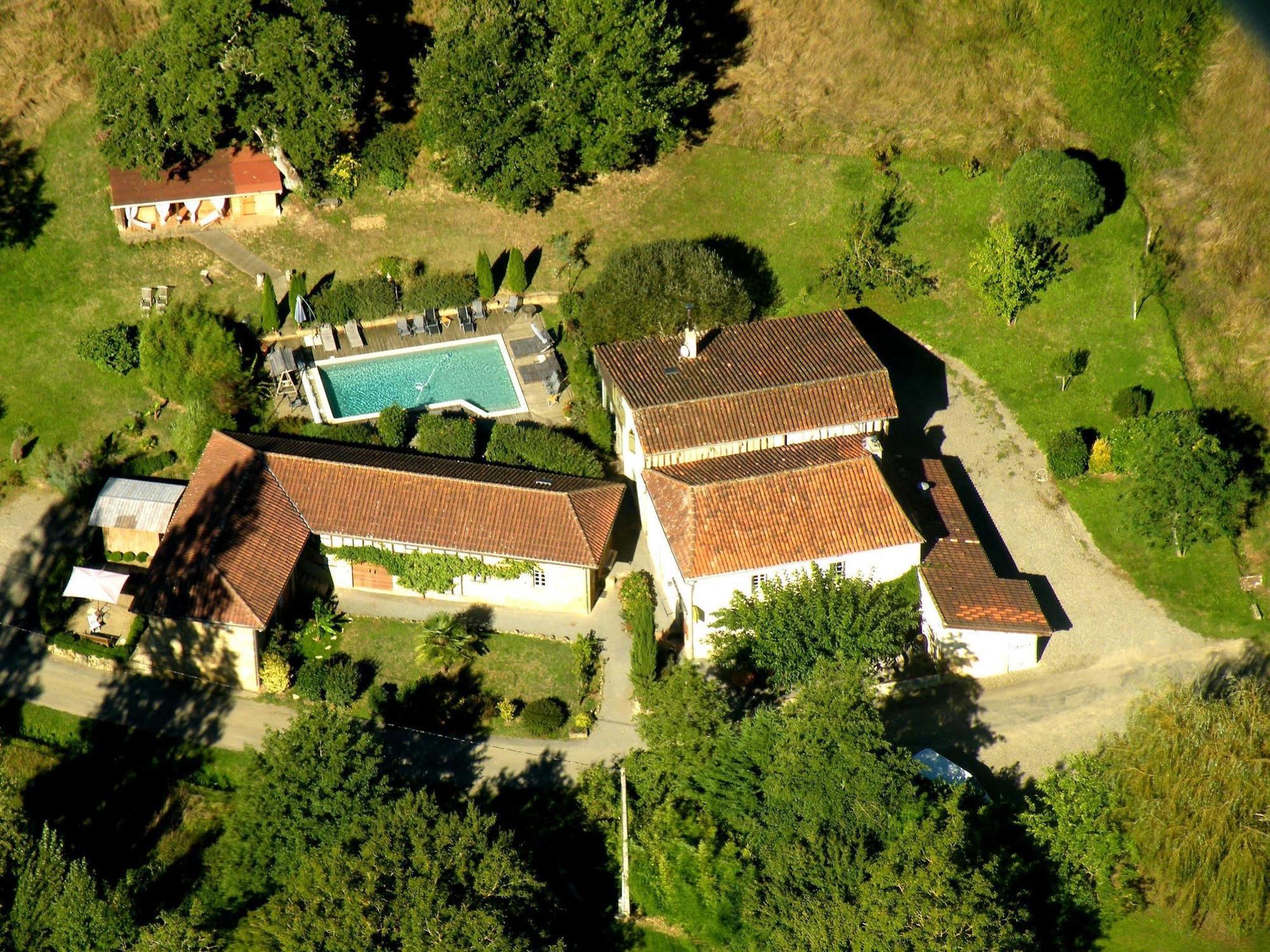 Logis Le Relais Du Bastidou Beaumarches Exterior foto