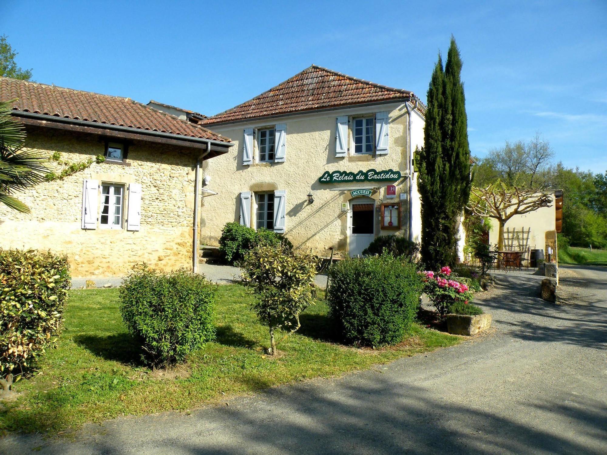 Logis Le Relais Du Bastidou Beaumarches Exterior foto